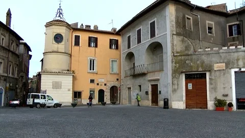 Square of a old town in Italy 動画素材 78345274