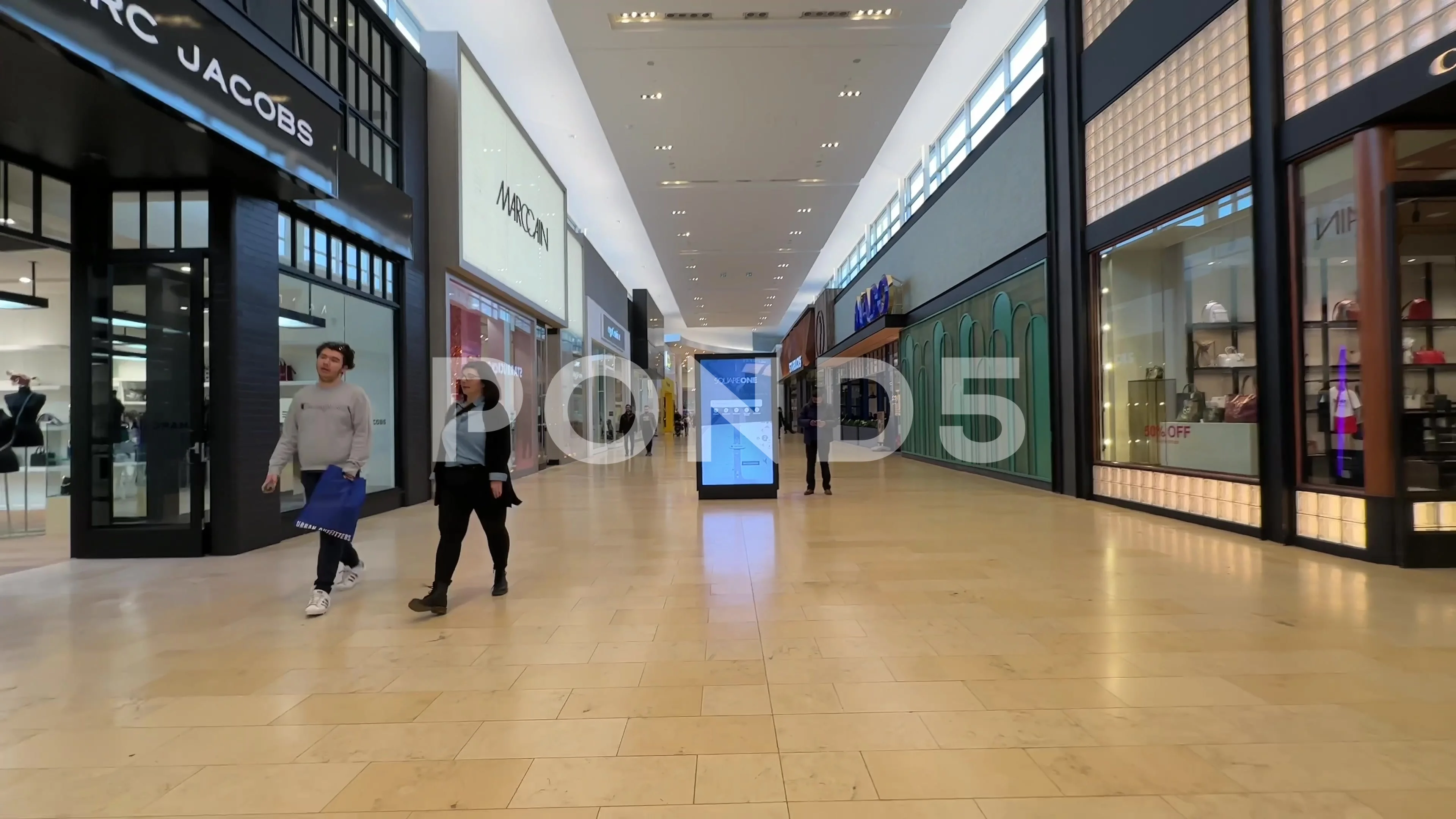 Square One mall, Mississauga Ontario, in, Stock Video