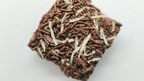 A square piece of chocolate bread 動画素材 288650592