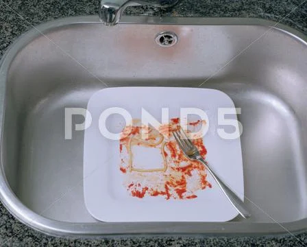 Square Plate In Sink
