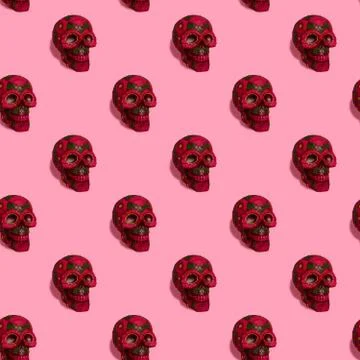 Square seamless background pattern from black skull with flowers. Foto stock