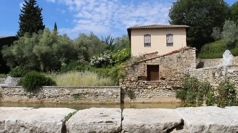 Square of the sources of Bagno Vignoni ,thermal bath in the rectangular square. Stock Footage 99155002