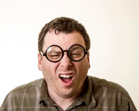 Squinint man Foto stock