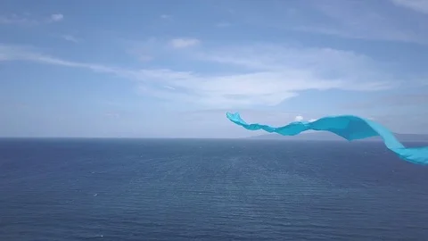 Сreative inspiration concept of freedom, innovation, progress and dream. Vidéo 76452141