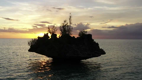 Сrystal rock in the rays of the setting sun, Mauritius island Stock Footage 169036591