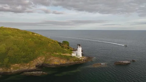 St Anthony Lighthouse from drone, Roseland peninsula, Cornwall, UK Vidéo 314865721