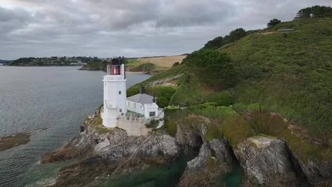 St Anthony Lighthouse from drone, Roseland peninsula, Cornwall, UK Vidéo 314898327