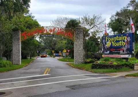 St Augustine, Florida, U.S - November 18, 2023 - The arch sign into the Pon.. Stock Photos