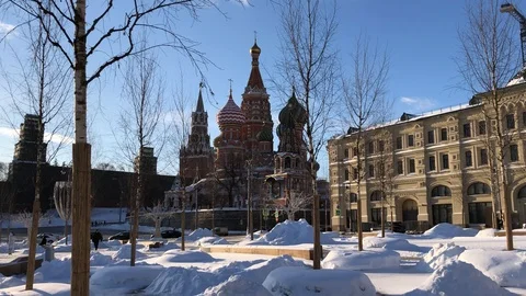 St. Basil's Cathedral On Red Square In Moscow, Russia. Betula 스톡 동영상 86700183
