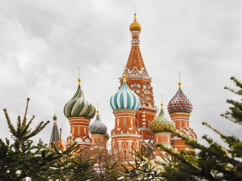 St. Basil's Cathedral on Red square. Traditional Christmas fair. Moscow, Russ Stock Photos