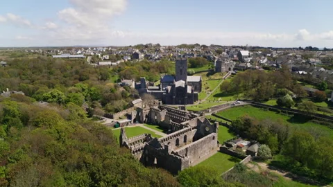 St Davids Bishop's Palace medieval ruins aerial footage Stock-Footage 336809886