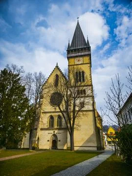 St Egidius Basilica with clock tower in Bardejov Slovakia on March 20, 2026 Foto stock