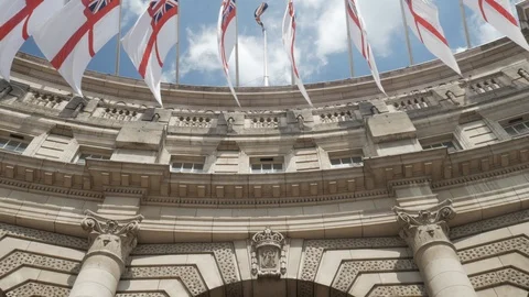 St Georges Flags on Admiralty Arch Tripod Stock Footage 91553348
