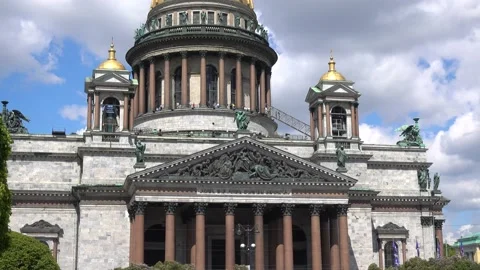 St. Isaac's Cathedral, colonnade close-up. Russia, Saint Petersburg June 2021 Stock-Footage 155676763