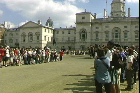 St James's Guards Depart Stock-Footage 820409