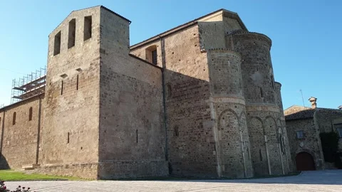 St John in Venus abbey with three apses and bell tower Vidéo 279909984