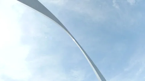 St. Louis Arch Directly Under HD 스톡 동영상 52360089