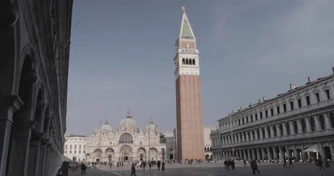 St Mark's square filled with tourist Stock Footage 202606120