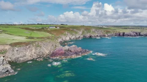 St. Non’s Cliffs, St Davids, Haverfordwest, Wales, England 스톡 동영상 249384389