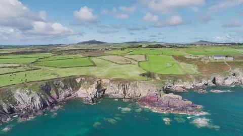St. Non’s Cliffs, St Davids, Haverfordwest, Wales, England 库存影片 249384419