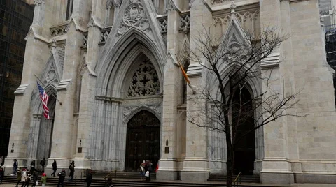 St. Patrick's Cathedral in Manhattan Video stock 55559984