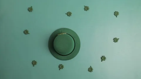 St. Patrick's Day, hat on a green background, festive Irish party, spring c.. Stock Footage 264091206