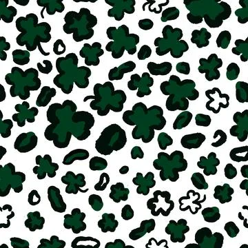 St. Patricks Day Leopard or jaguar seamless pattern made of shamrock or clove 스톡 일러스트