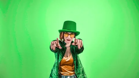 St. Patricks Day leprechaun model woman. Portrait of woman on Patricks Day .. Stock Footage 231683568