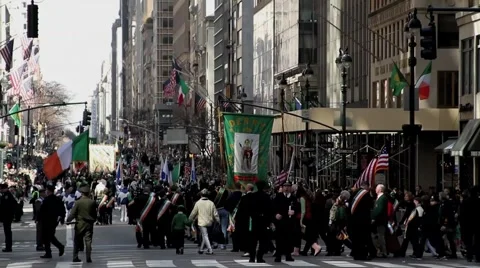 St Patricks Parade Cathedral NYC Video stock 1689078