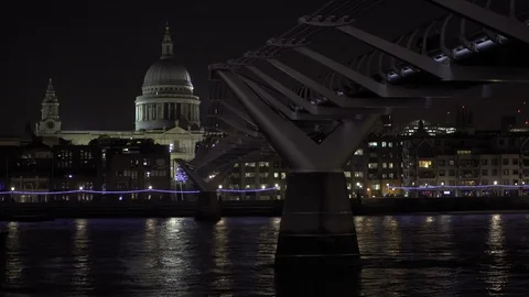 St. paul's cathedral and river thames at night with boat passing Stock Footage 86838098