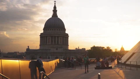 St Paul's Cathedral building sunset Stock Footage 150179557