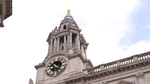St. Paul's Cathedral Clock Tower Close Up, London in a Cloudy Day Stock Footage 275202517
