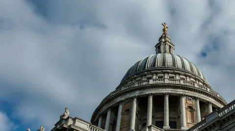 St Paul's Cathedral dome time lapse zoom out 스톡 동영상 33047181