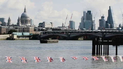 St. Paul's Cathedral Seen From the Waterloo Bridge Stock Footage 83644919