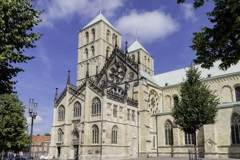  St.-Paulus-Dom, Münster, NRW Der Dom steht im Herzen der Stadt auf einer .. Stock Photos