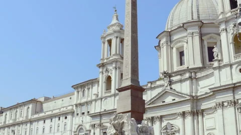 St. Peter's Basilica in Rome Vídeos de archivo 67067372