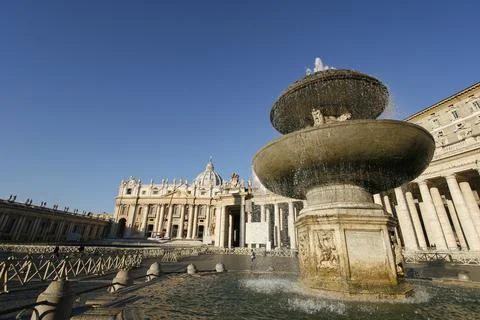 St. Peter's Square is a large square located just west of the Borgo neighborhood Stock Photos