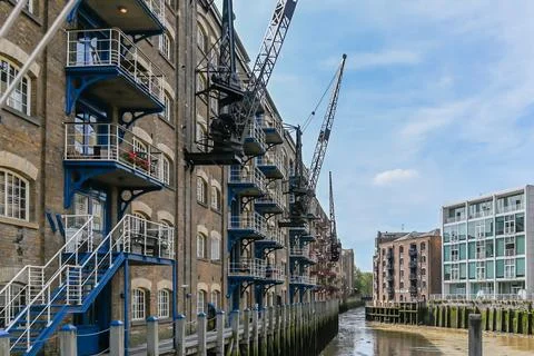 St Saviours Dock flats Stock Photos