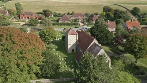 St Simon and St Judes church, East Dean, East Sussex, England 스톡 동영상 318655496