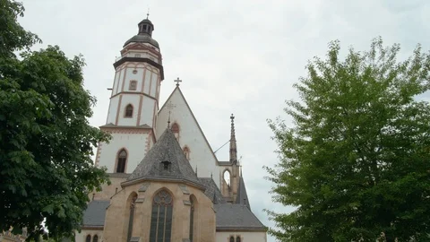 St. Thomas Church (Thomaskirche) in Leipzig, Germany, Europe. 4K Panning Shot Stock-Footage 117611026