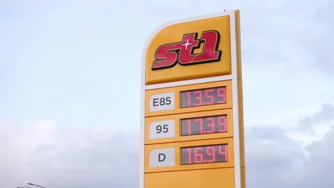 ST1 Stock Footage 283004173