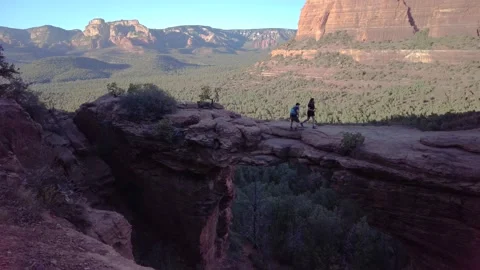Stabilized fottage of hiking of Devils Bridge trail and Chuckwagon Trail in Video stock 150282115
