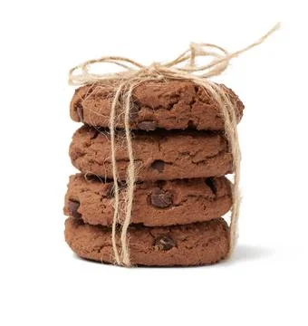 Stack of baked round chocolate chip cookies isolated on a white background... Foto stock