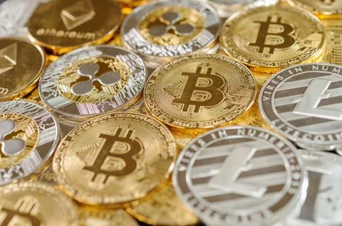 Stack of bitcoin, ripple, etherum and litecoin coins. Virtual currency concept. 스톡 사진