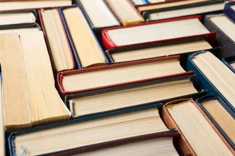Stack of books background. many books piles. 库存照片