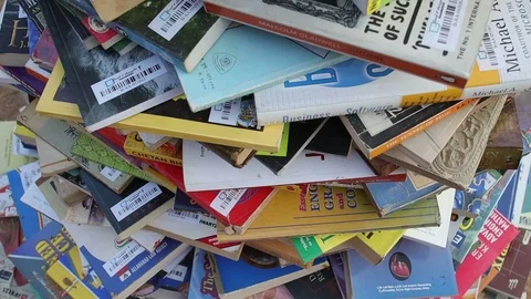 Stack-of-Books-Pyramid-tilt-up Stock Footage 101771102
