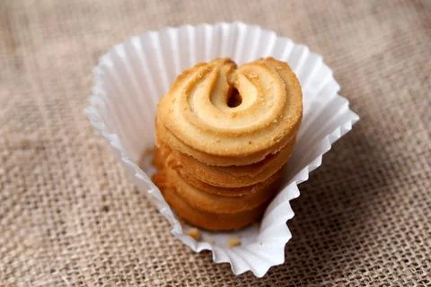 A stack of butter cookies. Isolated on white background. Perfect for commer.. Foto stock
