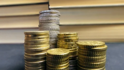 Stack Of Coins Dissapearing Vidéo 101099171