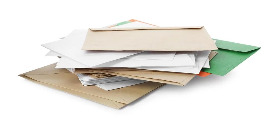 Stack of different paper envelopes on white background. Post office Foto stock