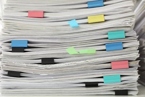 Stack of documents with paper clips, closeup Stockfoto's